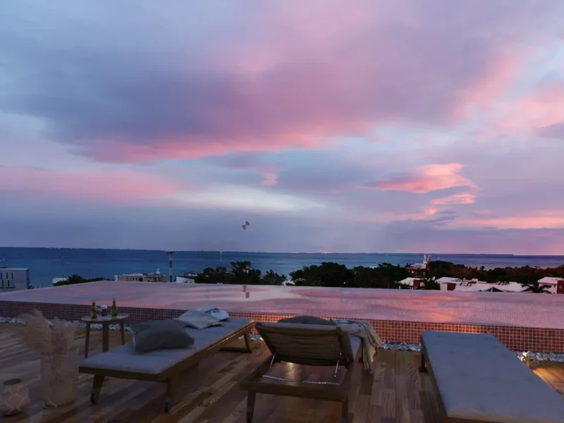 Cozumel -Large 2-Bedroom Condo in Cozumel with Lock-Off Option