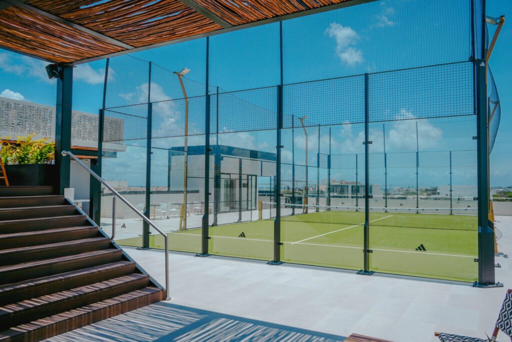 Departamentos-en-venta-en-Playa-del-Carmen-Macondo-Quinta-Avenida-Padel-03-1