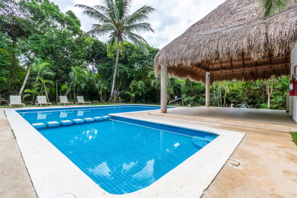 Villa de Lujo en Venta – Playacar Club Real